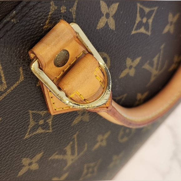 LOUIS VUITTON Vintage Monogram Alma Bag - Picture 8 of 10